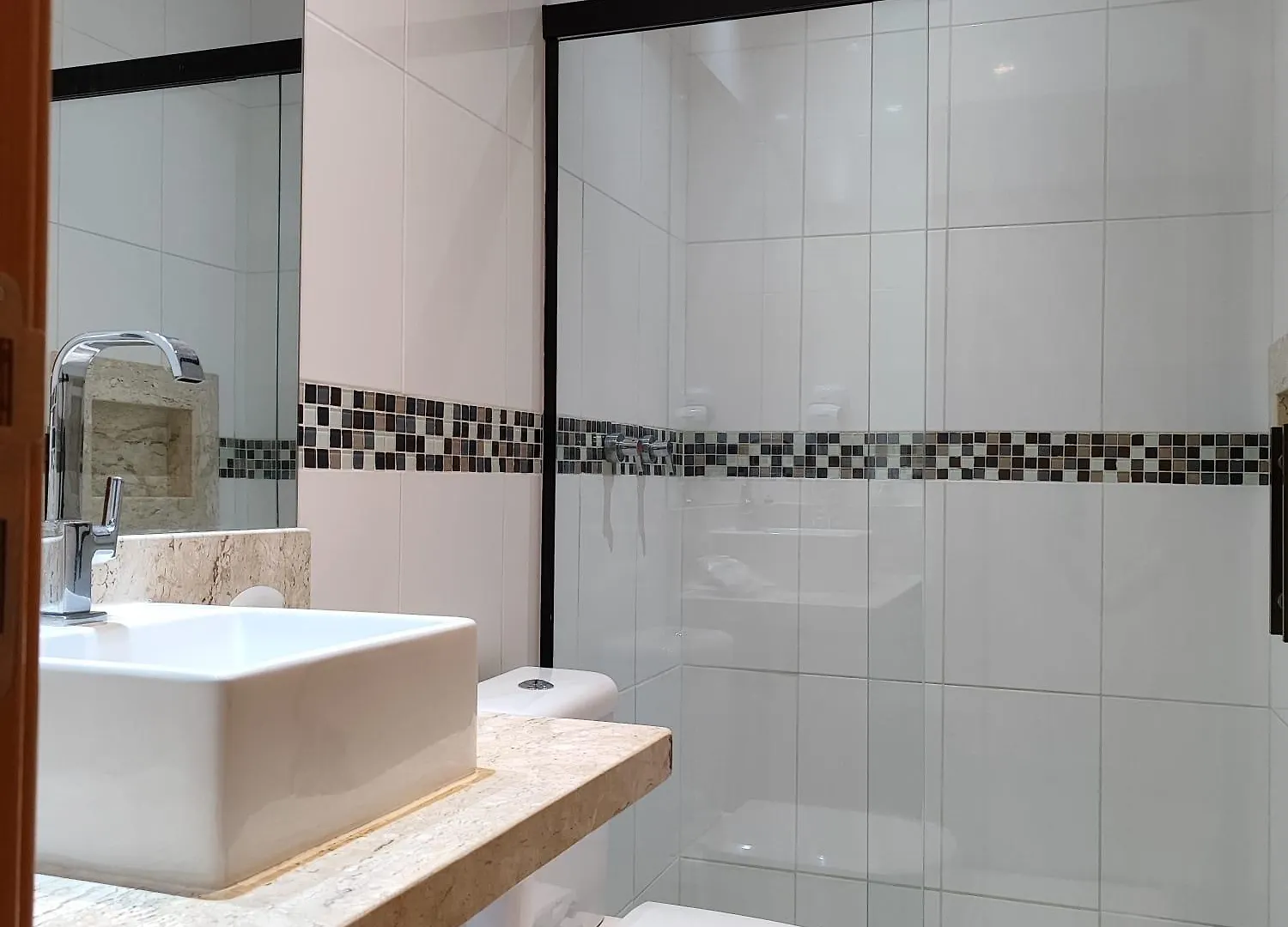 Guess Hotel & Motel Guarulhos 3*,